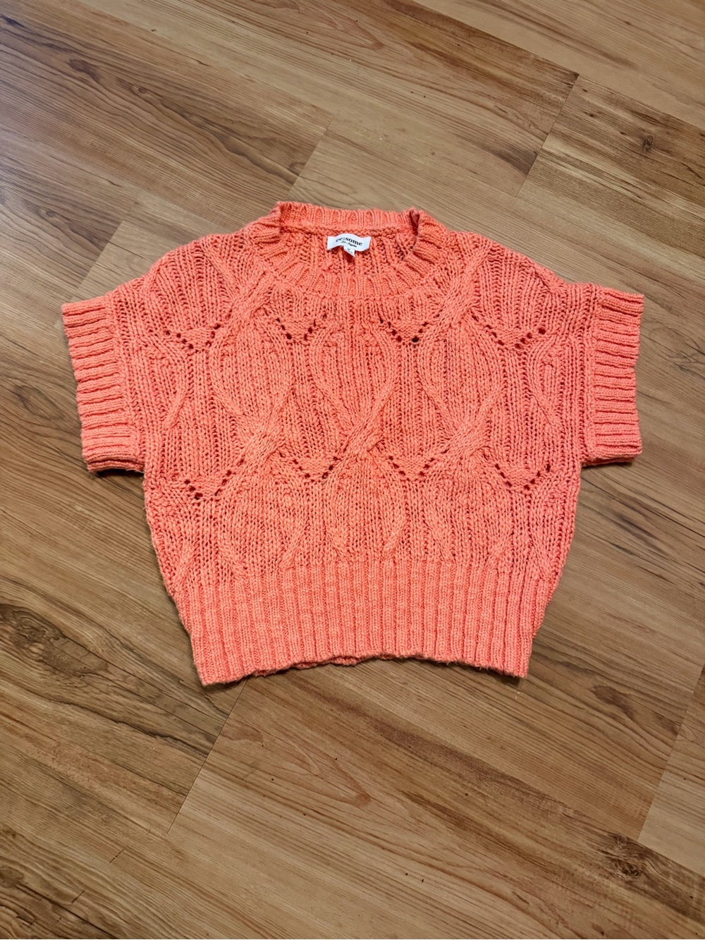 eesome Coral Short Sleeve Cable Knit Pullover.